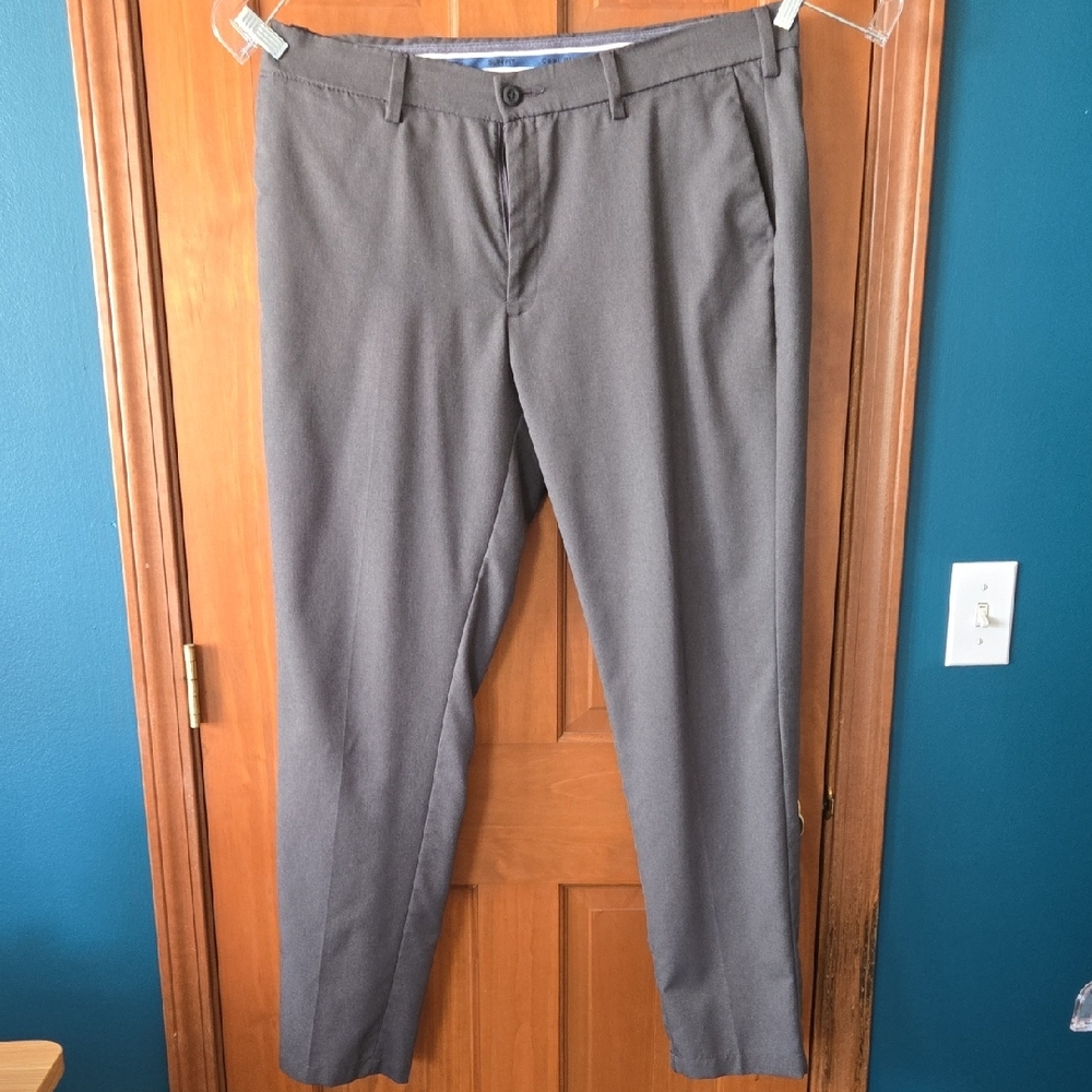 Haggar Men's Charcoal Dress Pants